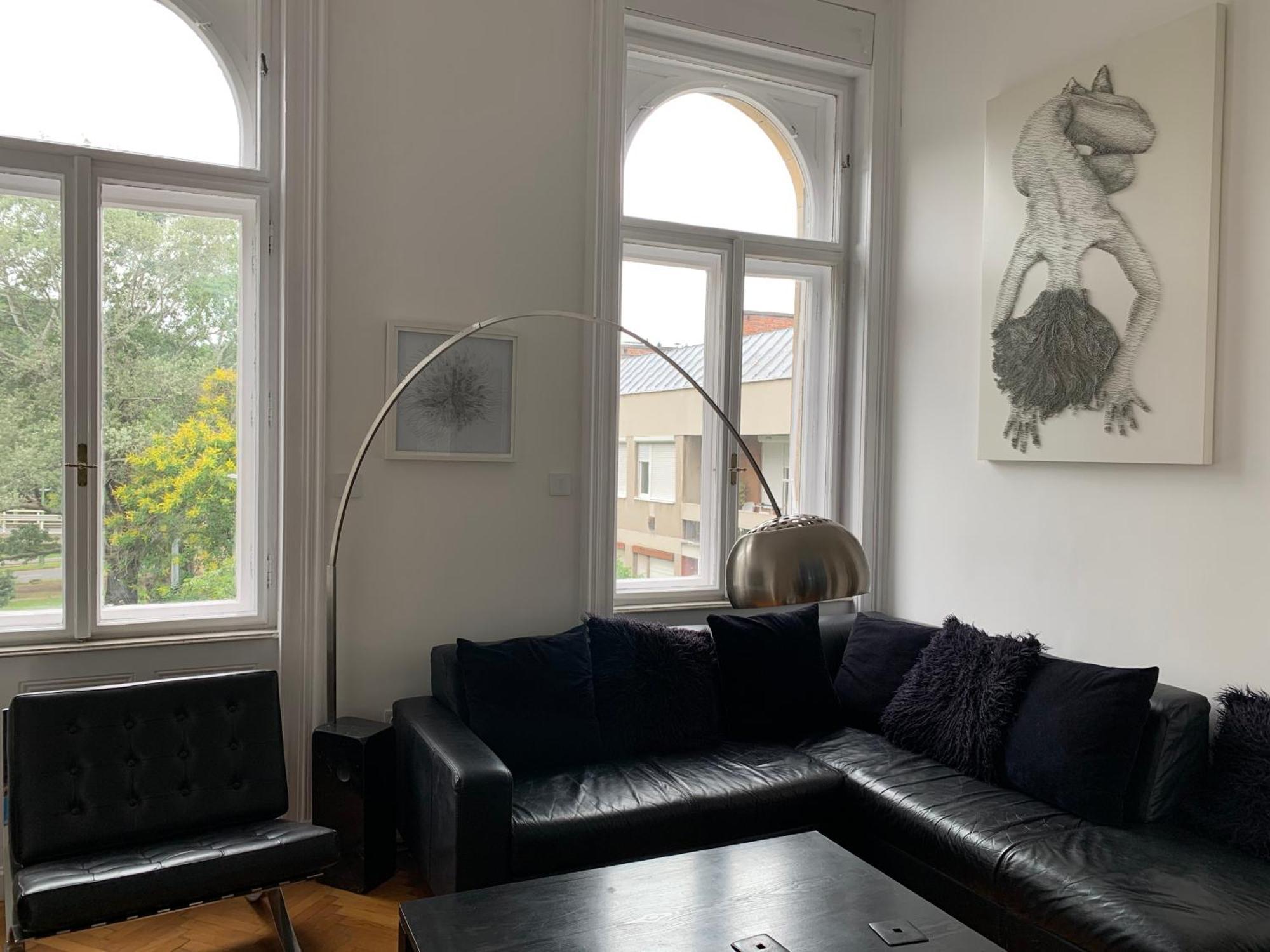 Luxury Artists On Varkert Bazaar Apartment *